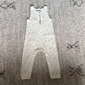 Quincy Mae Sleeveless Jumpsuit/ Romper